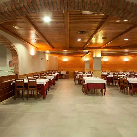 Rh Aura Hotel