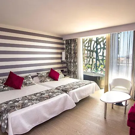 维那罗斯rh灵气酒店 4*