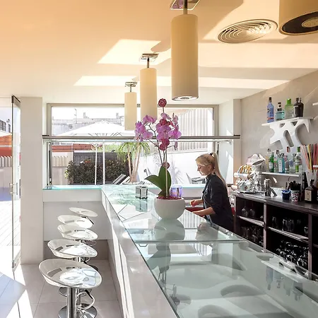 维那罗斯rh灵气酒店 酒店