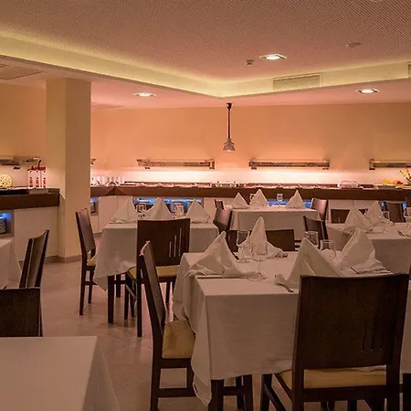 维那罗斯rh灵气酒店 4*